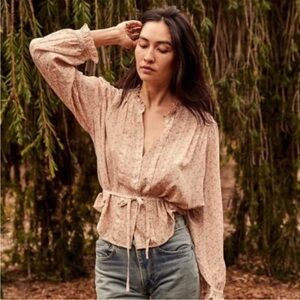 DOEN Cezanne silk top in light pink/peach floral print size Small